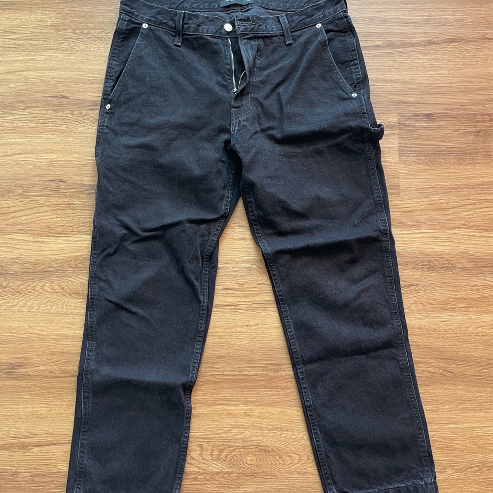 NEW WITHOUT TAGS black Abercrombie loose workwear jeans 33 x 30